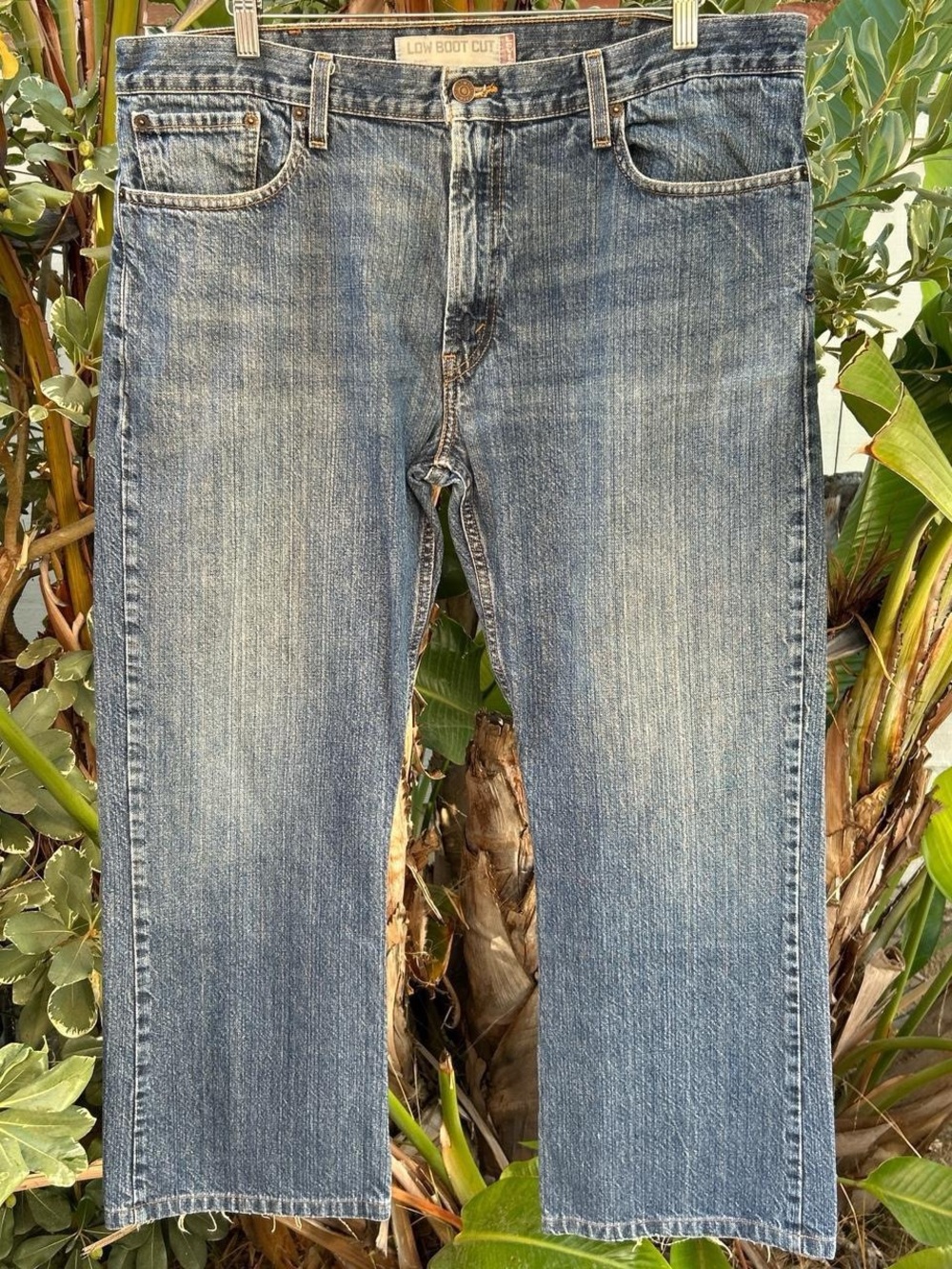 Vintage 2009 Levi’s 527 Boot Cut Jeans 38x28 Blue Distressed Faded Denim